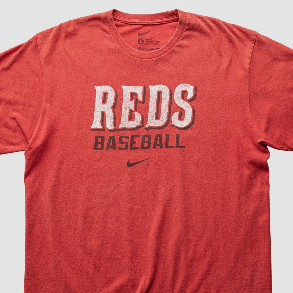 Cincinnati Reds 2000s T-Shirt - Red Vintage | Nike