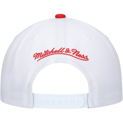 Chicago Bulls Hardwood Classics Core 2-Tone 2.0 Pro Snapback Hat - White/Red | Mitchell & Ness on sale