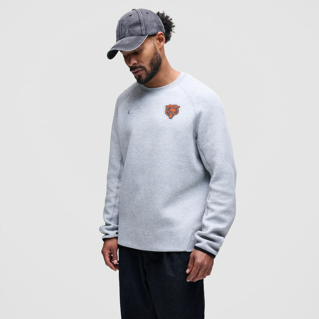 Chicago Bears Tech Fleece Raglan Sweatshirt - Heather Gray | Nike for sale