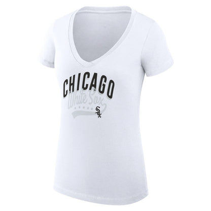 Chicago White Sox G-III 4Her by Carl Banks Women's Super-Slim Fit Lightweight Filigree Team V-Neck T-Shirt - White