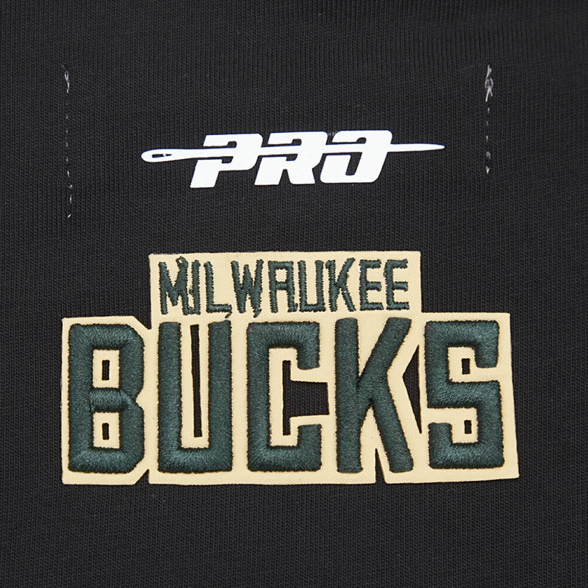 Milwaukee Bucks Pro Standard Women's Script Boyfriend T-Shirt - Black shop