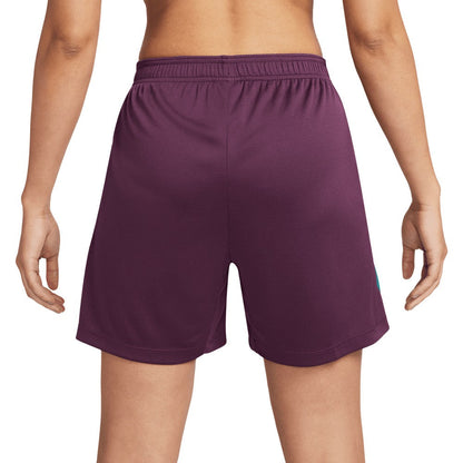 Paris Saint-Germain Women's 2024/25 Strike Performance Shorts - Burgundy | Nike shop