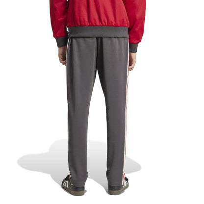 Manchester United Originals adicolor Track Pants - Black | Adidas online