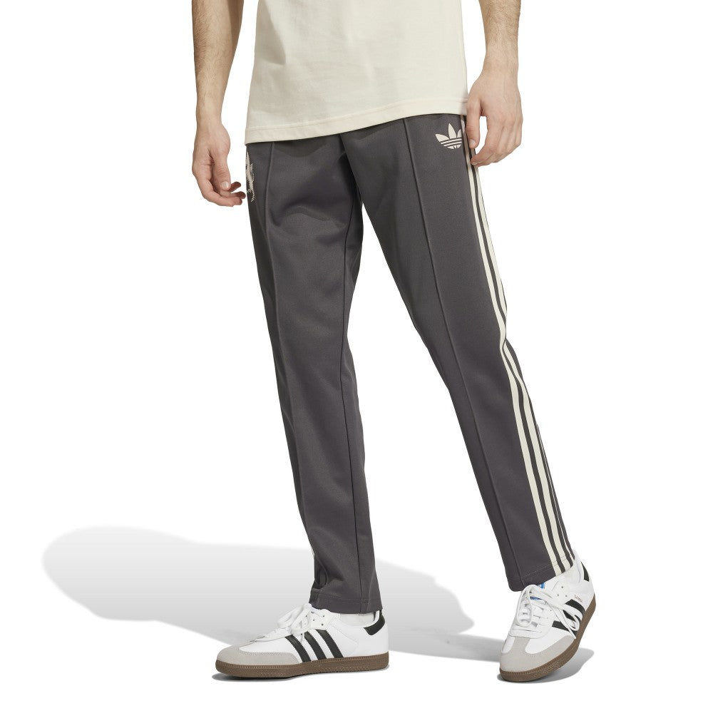 Juventus Originals adicolor Track Pants - Black | Adidas outlet
