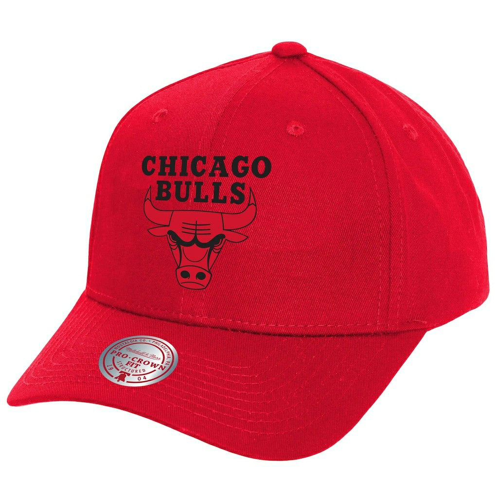 Chicago Bulls Fire Red Pro Crown Snapback Hat - Red | Mitchell & Ness on sale