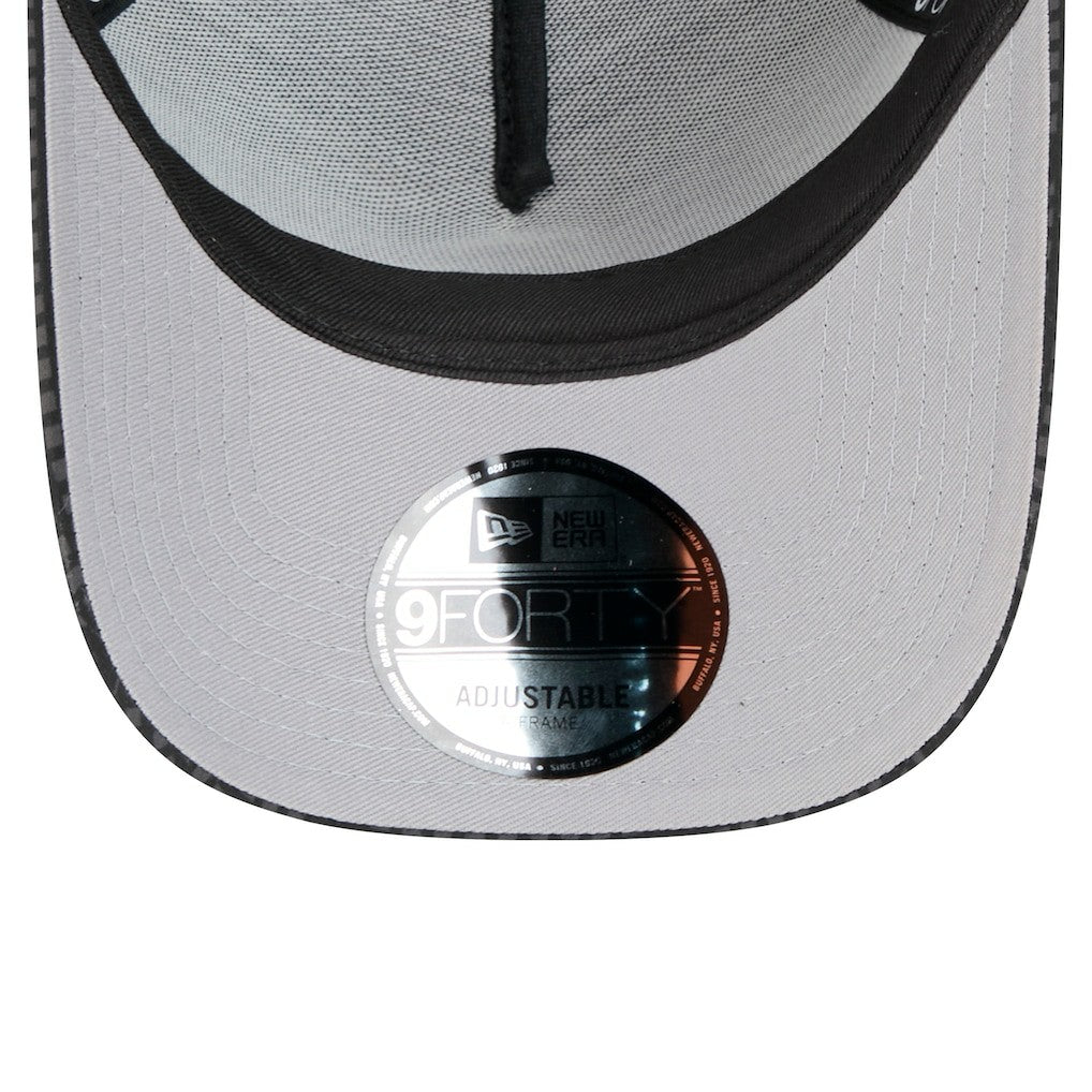 Chicago Bulls Male Adult Midnight Ink Tonal A-Frame Trucker 9FORTY Adjustable Hat - Black | New Era shop
