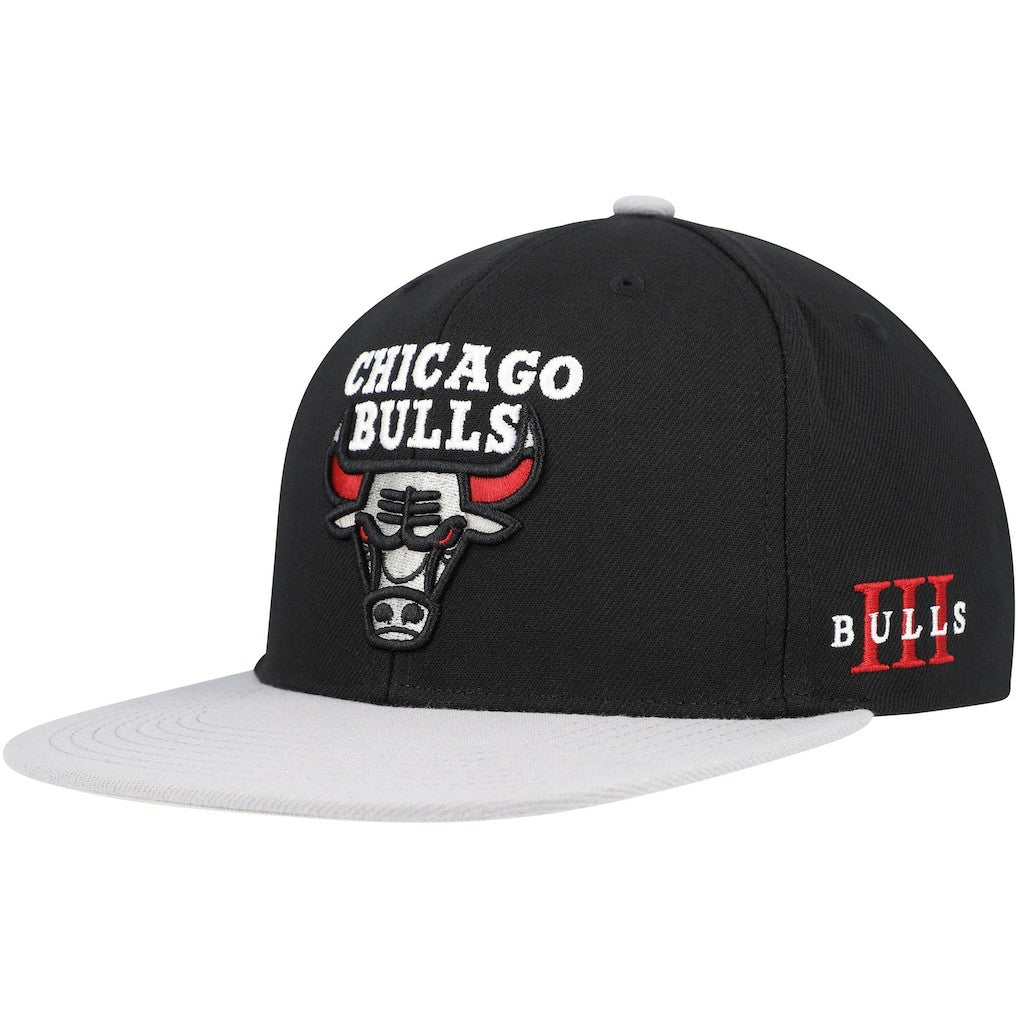 Chicago Bulls Core Snapback Hat - Black/Gray | Mitchell & Ness cheap