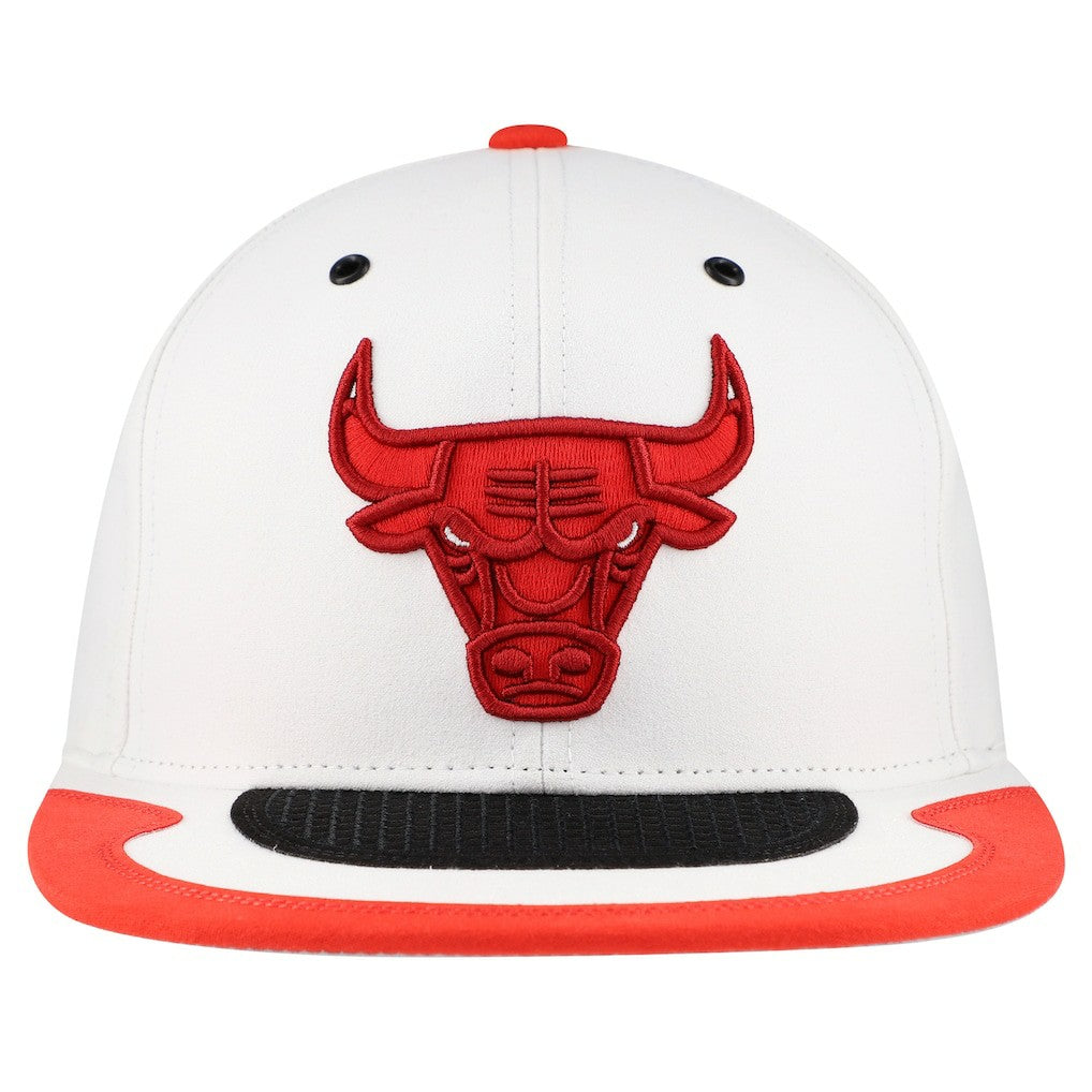 Chicago Bulls Day 4 Snapback Hat - White | Mitchell & Ness sale