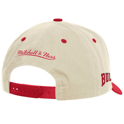 Chicago Bulls Game On Two-Tone Pro Crown Adjustable Hat - Cream | Mitchell & Ness for sale
