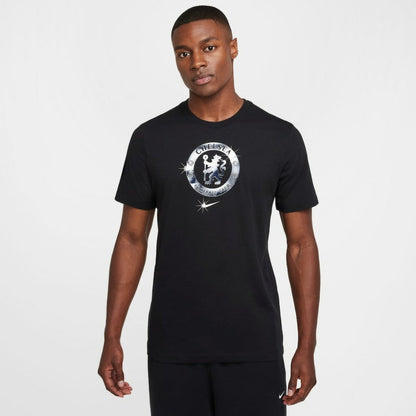 Chelsea Crest T-Shirt - Black | Nike shop
