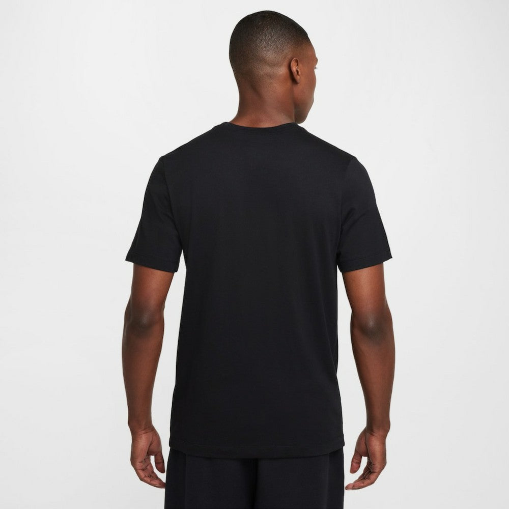 Chelsea Crest T-Shirt - Black | Nike shop