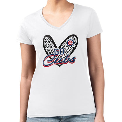 Chicago Cubs G-III 4Her by Carl Banks Women's Super-Slim Fit Lightweight Leopard Heart V-Neck T-Shirt - White