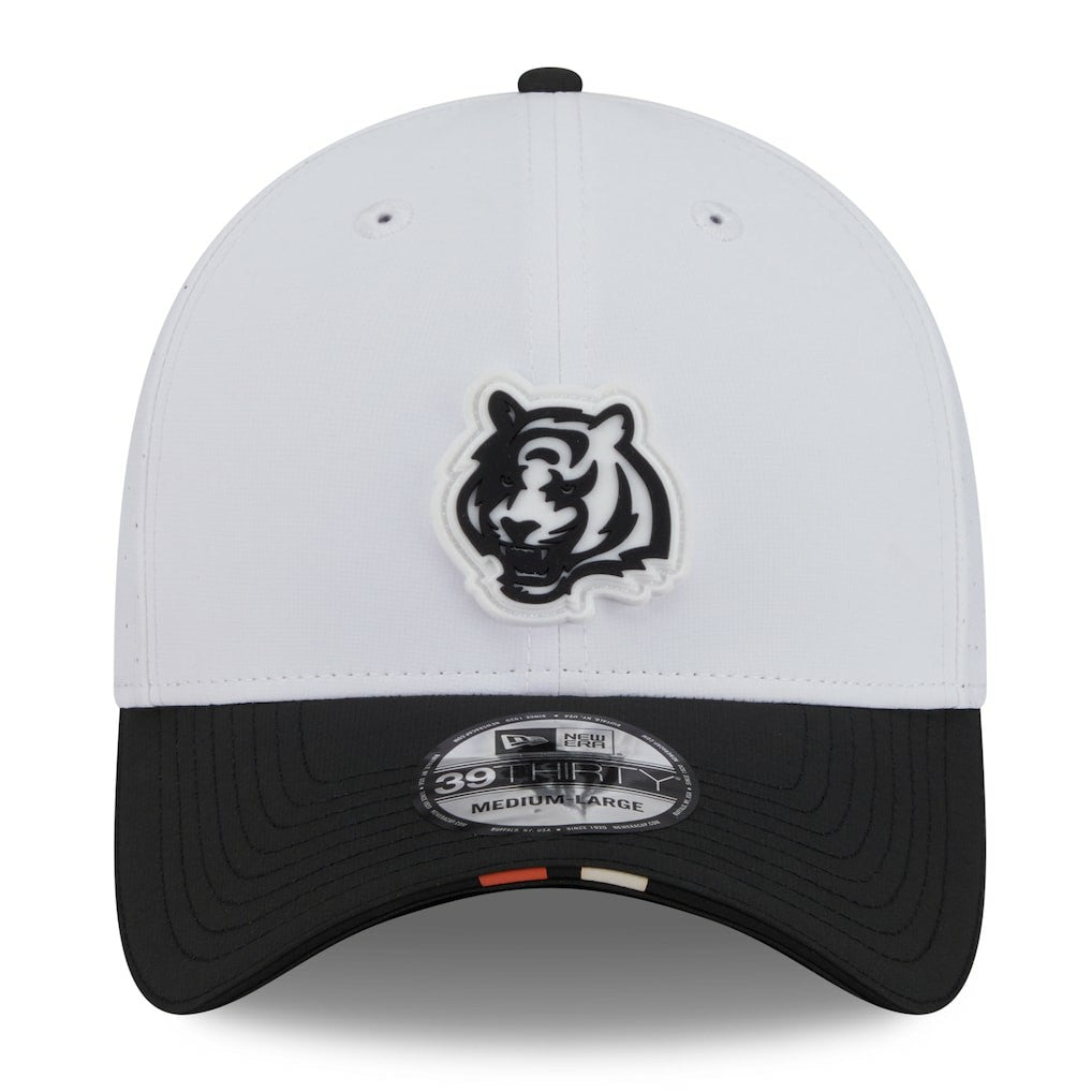 Cincinnati Bengals New Era 2025 NFL Training Camp 39THIRTY Flex Hat - White/Black sale