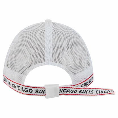 Chicago Bulls Featherweight Team Tape 9FORTY M-Crown A-Frame Adjustable Hat - White | New Era for sale