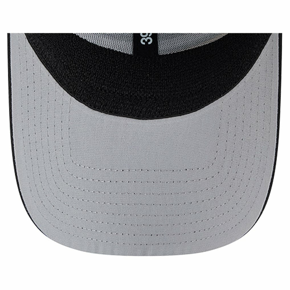 Pittsburgh Steelers New Era Stripes 39THIRTY Flex Hat - Black on sale