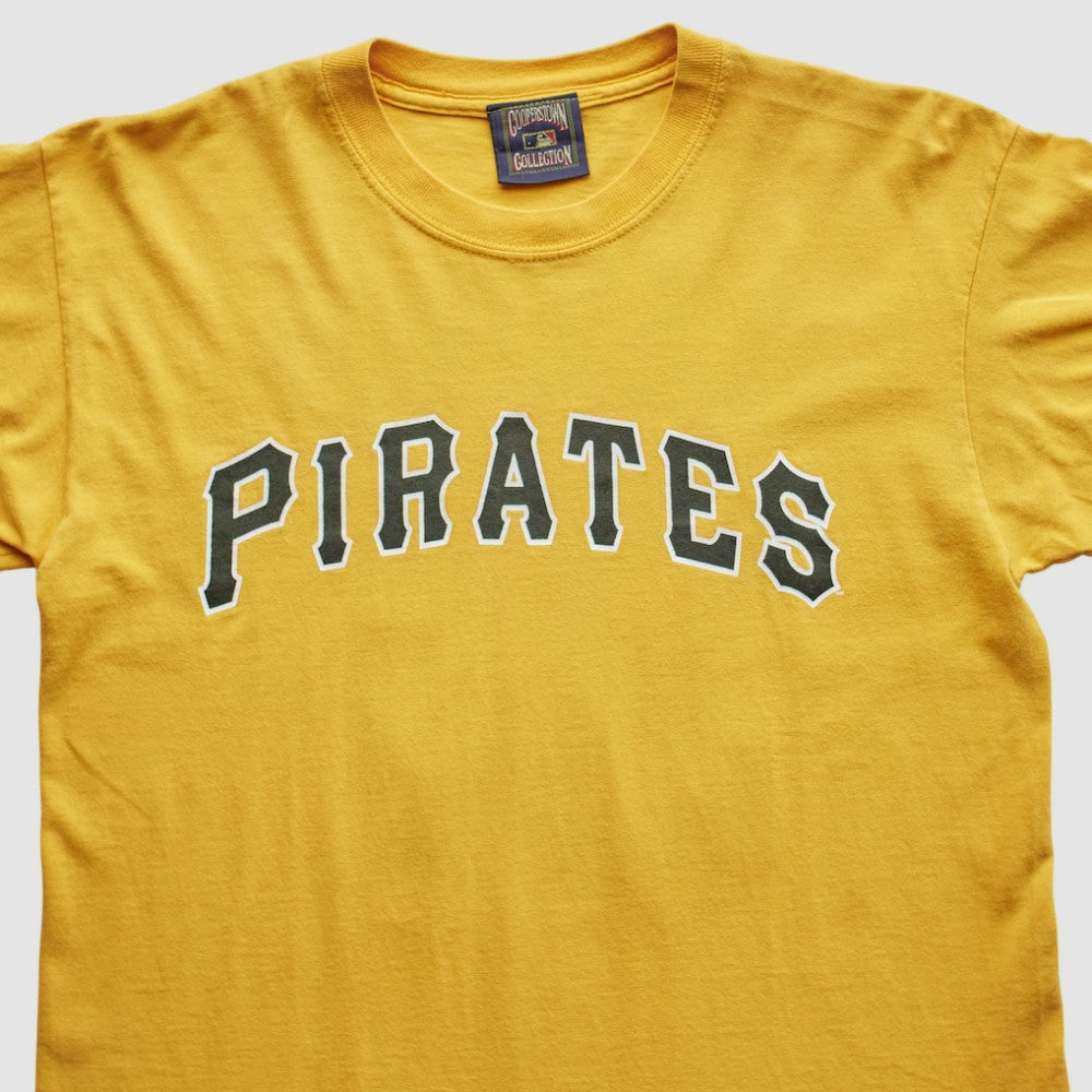 Pittsburgh Pirates Cooperstown Collection 2000s T-Shirt - Yellow Vintage