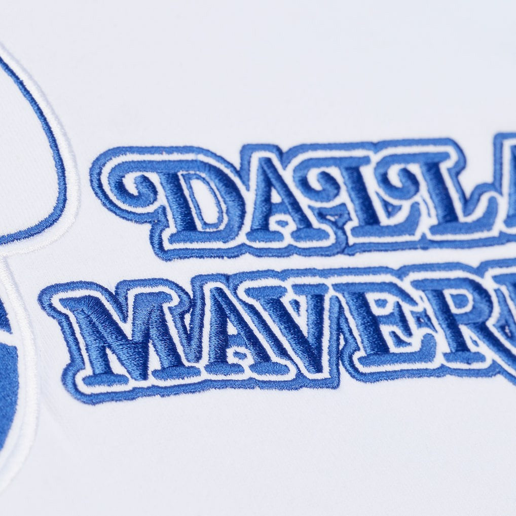 Dallas Mavericks Arctic Fleece Sweatshirt sale - White | Mitchell & Ness on sale