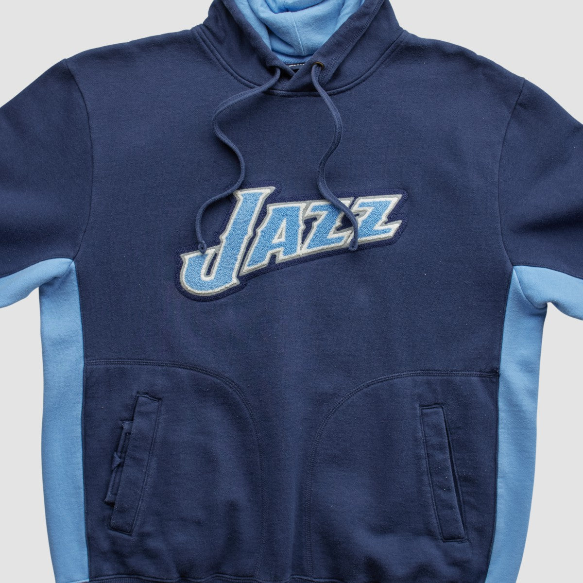 Utah Jazz NBA 2000s Hooded Pullover Sweatshirt - Navy Vintage | Vintage discount