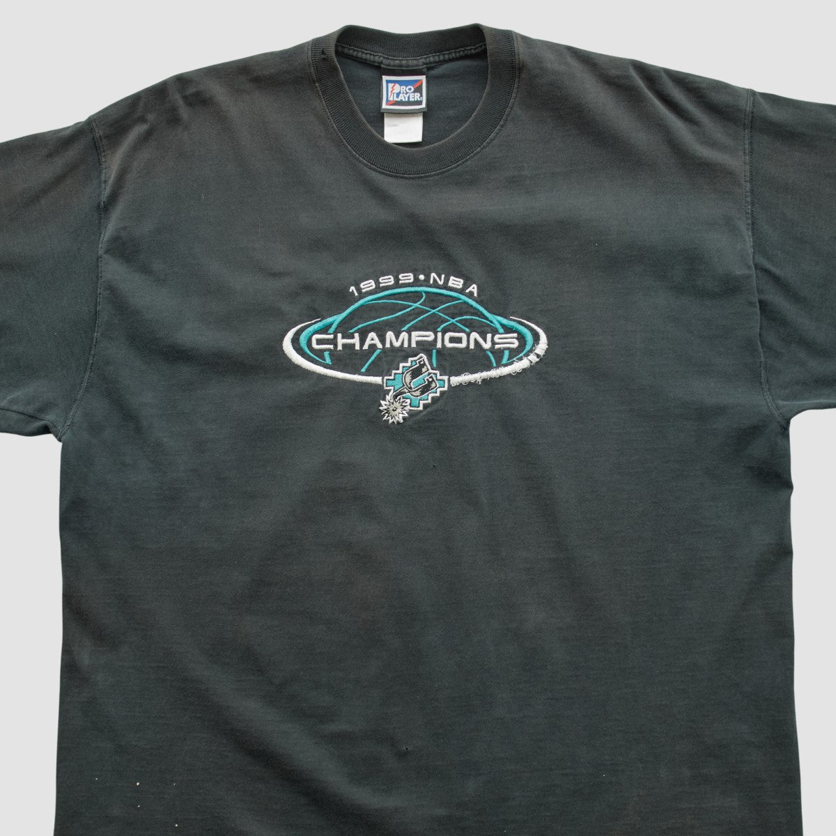 San Antonio Spurs Pro Player 1999 T-shirt - Black Vintage | Vintage sale