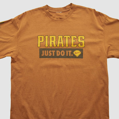 Pittsburgh Pirates 2000s T-shirt - Clay Vintage