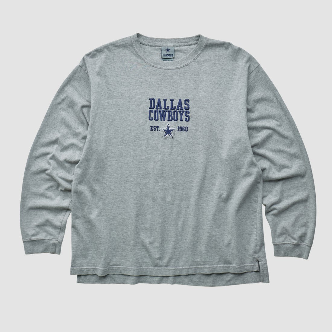 Dallas Cowboys Cowboys Authentic Apparel 2000s Long Sleeve T-shirt - Heather Gray Vintage online
