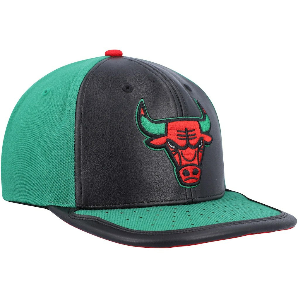 Chicago Bulls Day One Snapback Hat - Black/Green | Mitchell & Ness online