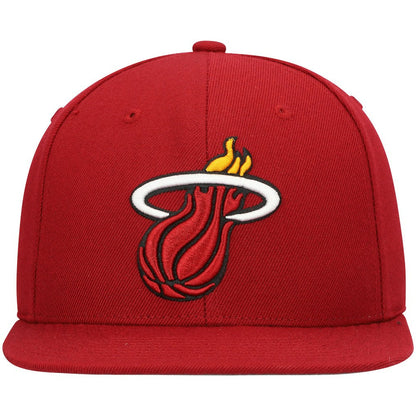 Miami Heat Ground 2.0 Snapback Hat - Red | Mitchell & Ness online