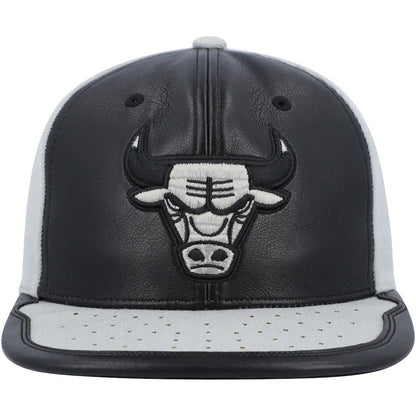 Chicago Bulls Day One Snapback Hat - Black/Gray | Mitchell & Ness on sale