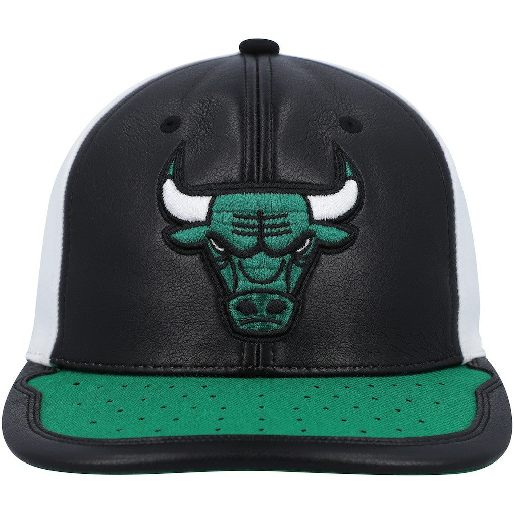 Chicago Bulls Day One Snapback Hat - White/Green | Mitchell & Ness shop