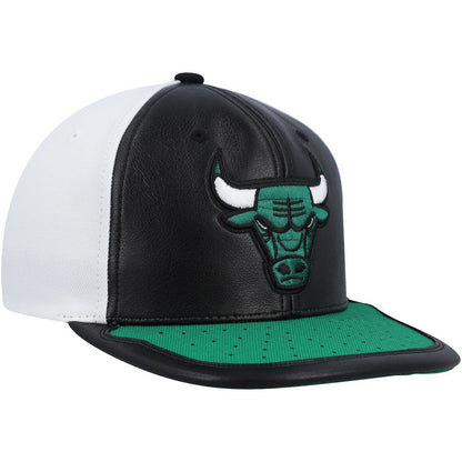 Chicago Bulls Day One Snapback Hat - White/Green | Mitchell & Ness shop