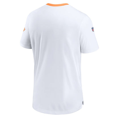 Tampa Bay Buccaneers Throwback Coach Performance T-Shirt - White | Nike sale