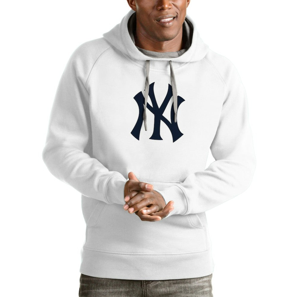 New York Yankees Antigua Victory Pullover Team Logo Hoodie - White